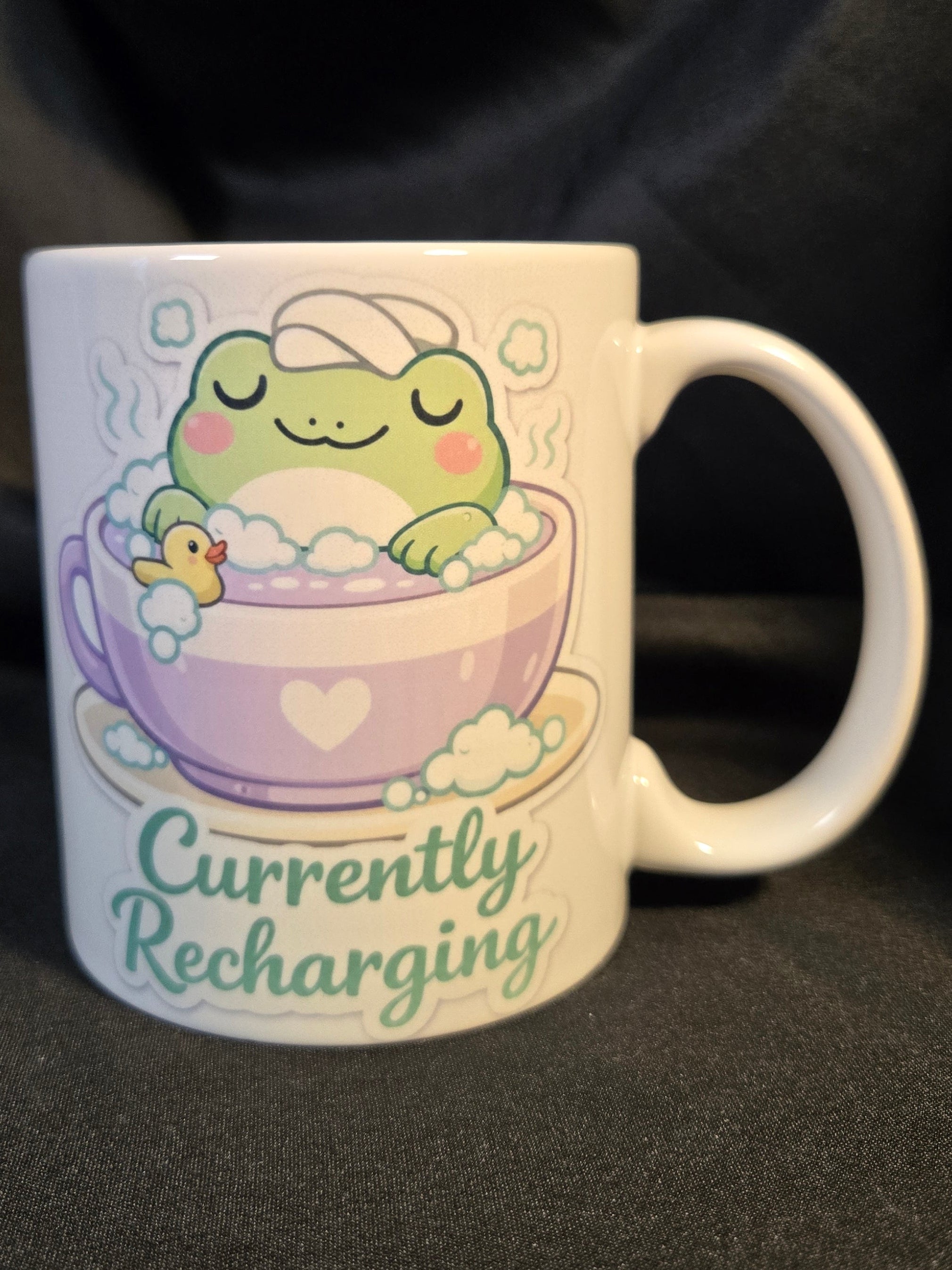 Green Frog "Currently Recharging" 11 ounce mug