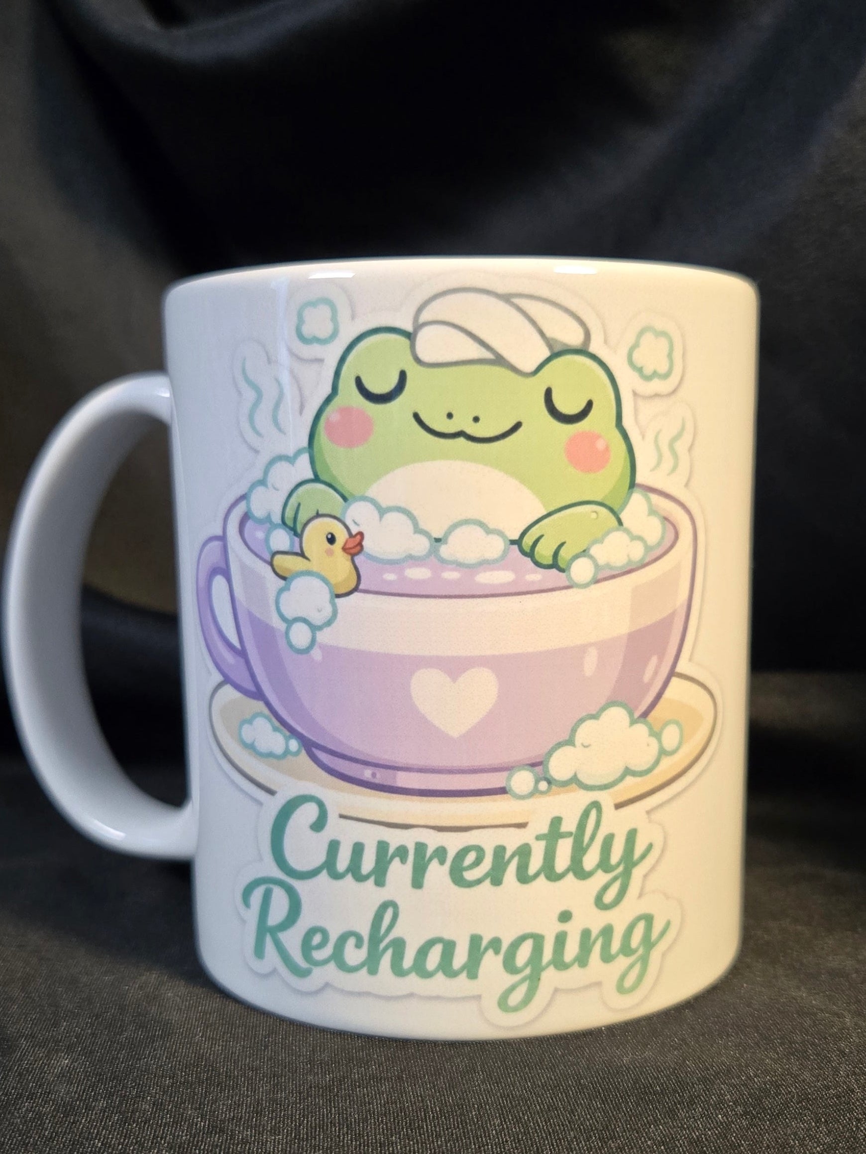 Green Frog "Currently Recharging" 11 ounce mug