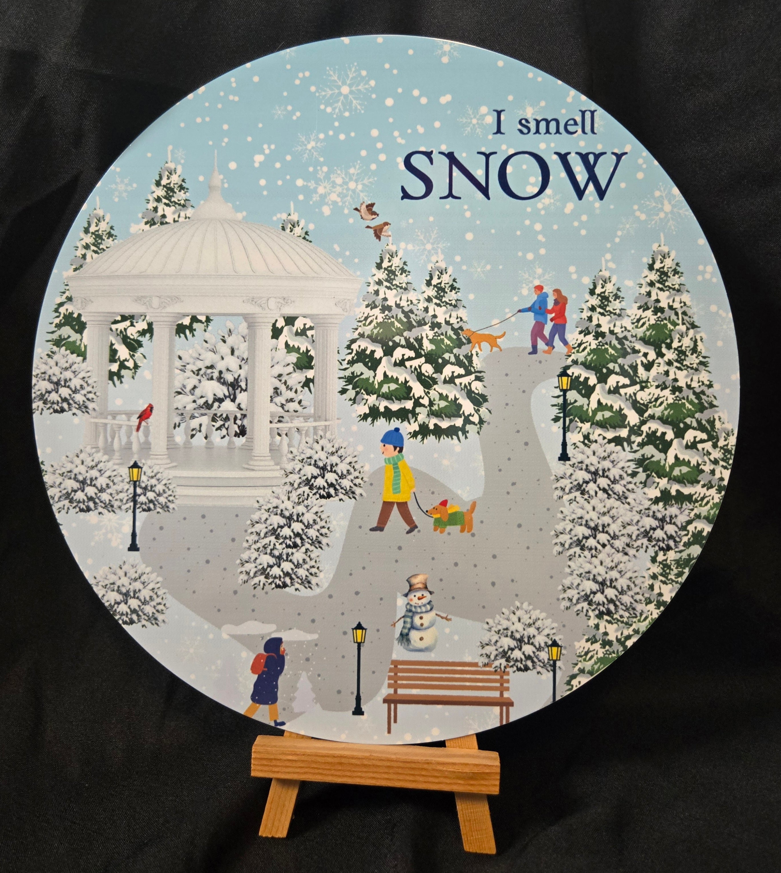 I Smell Snow 8" Round Metal Sign
