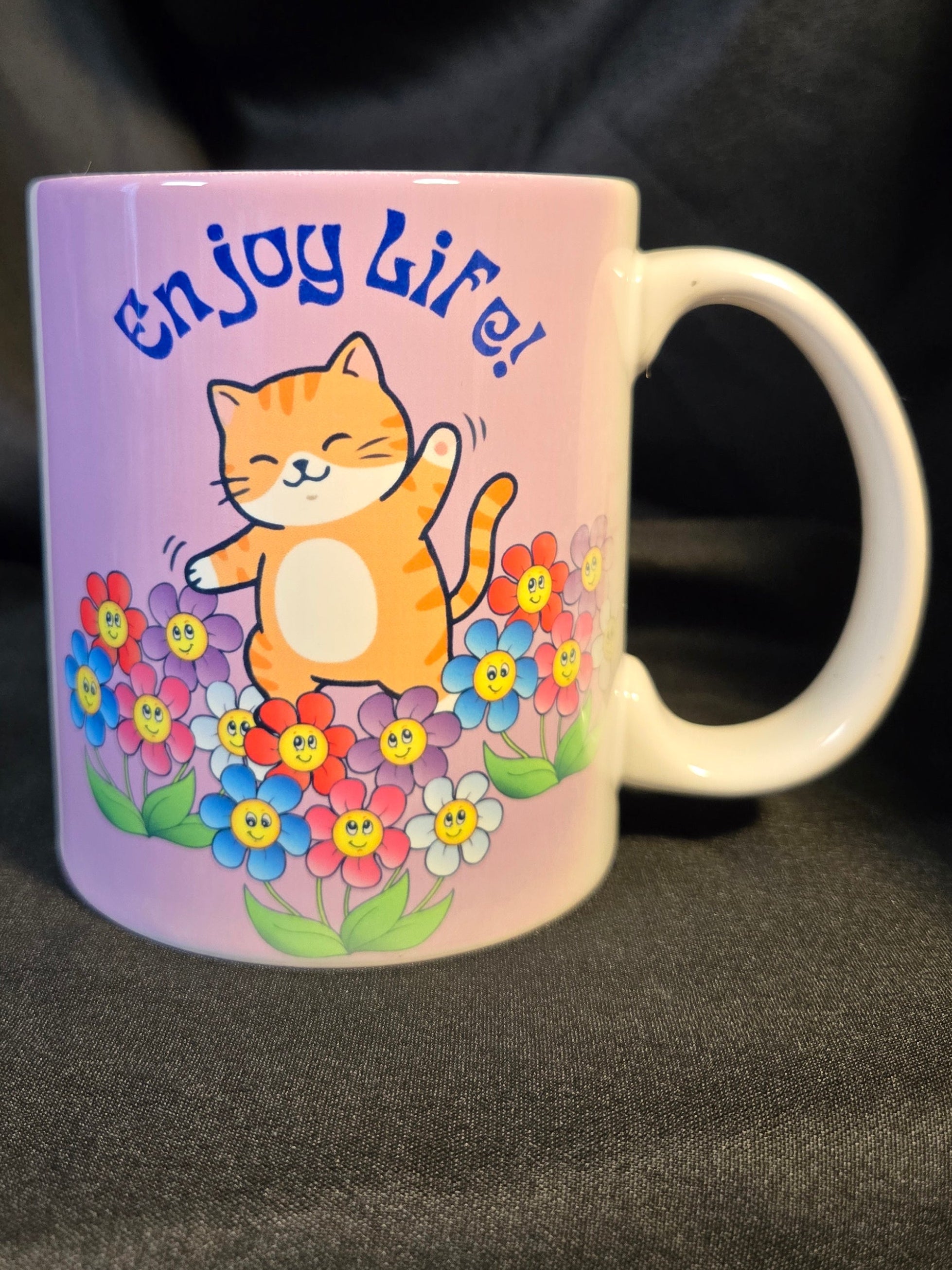Enjoy Life! Cat  11 Ounce mug